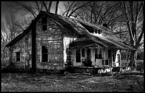 Same house as previous post… slightly different perspective. Black and white 